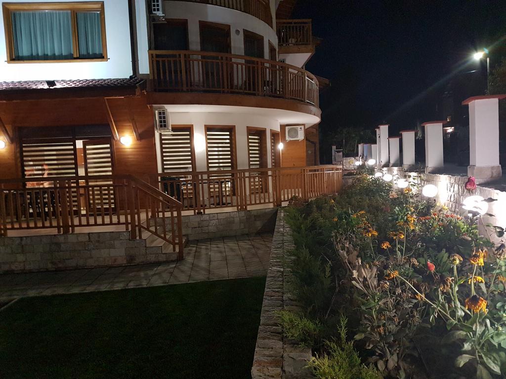 Yuliya Guest House Sapareva Banya ภายนอก รูปภาพ