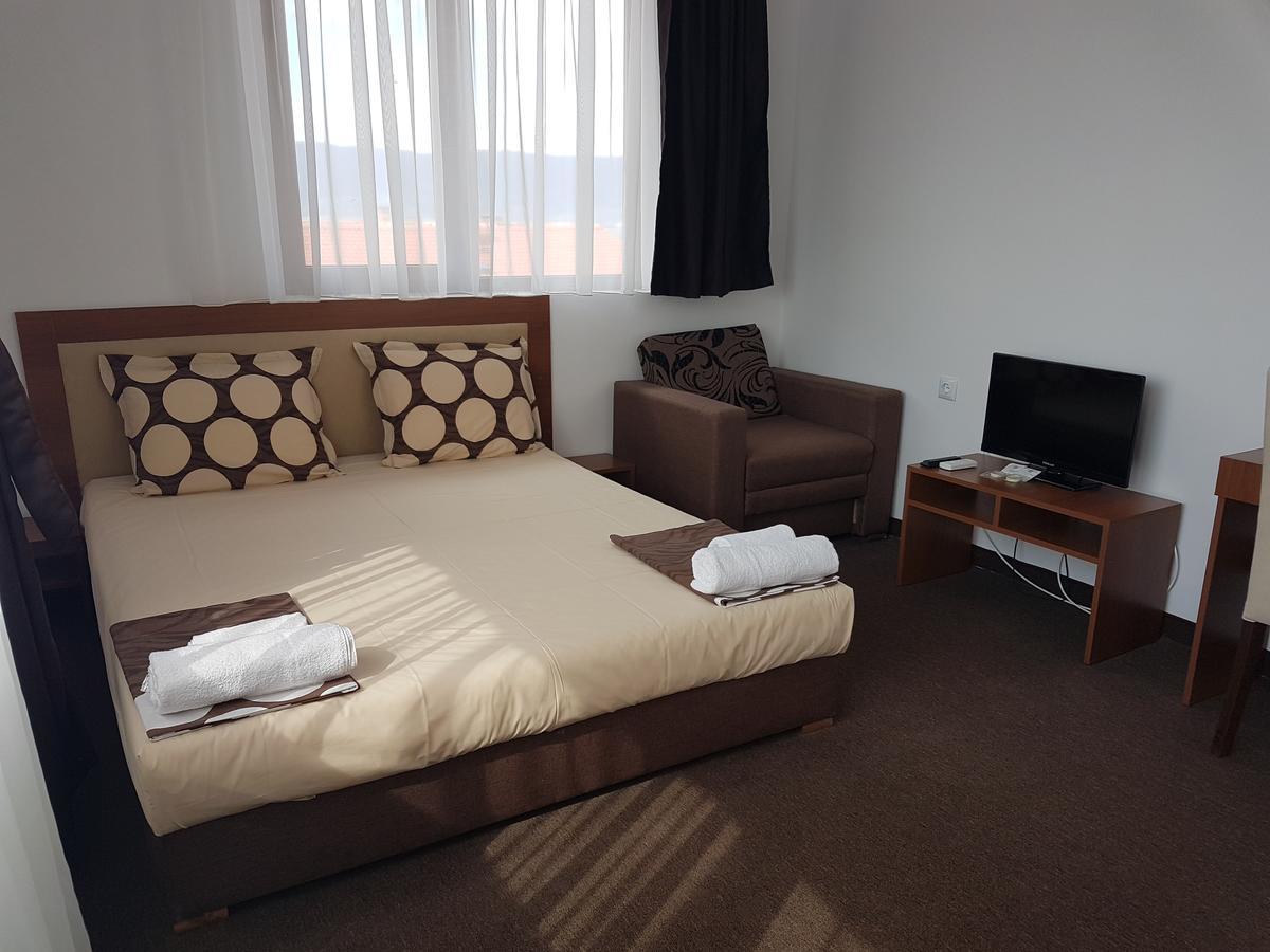 Yuliya Guest House Sapareva Banya ภายนอก รูปภาพ